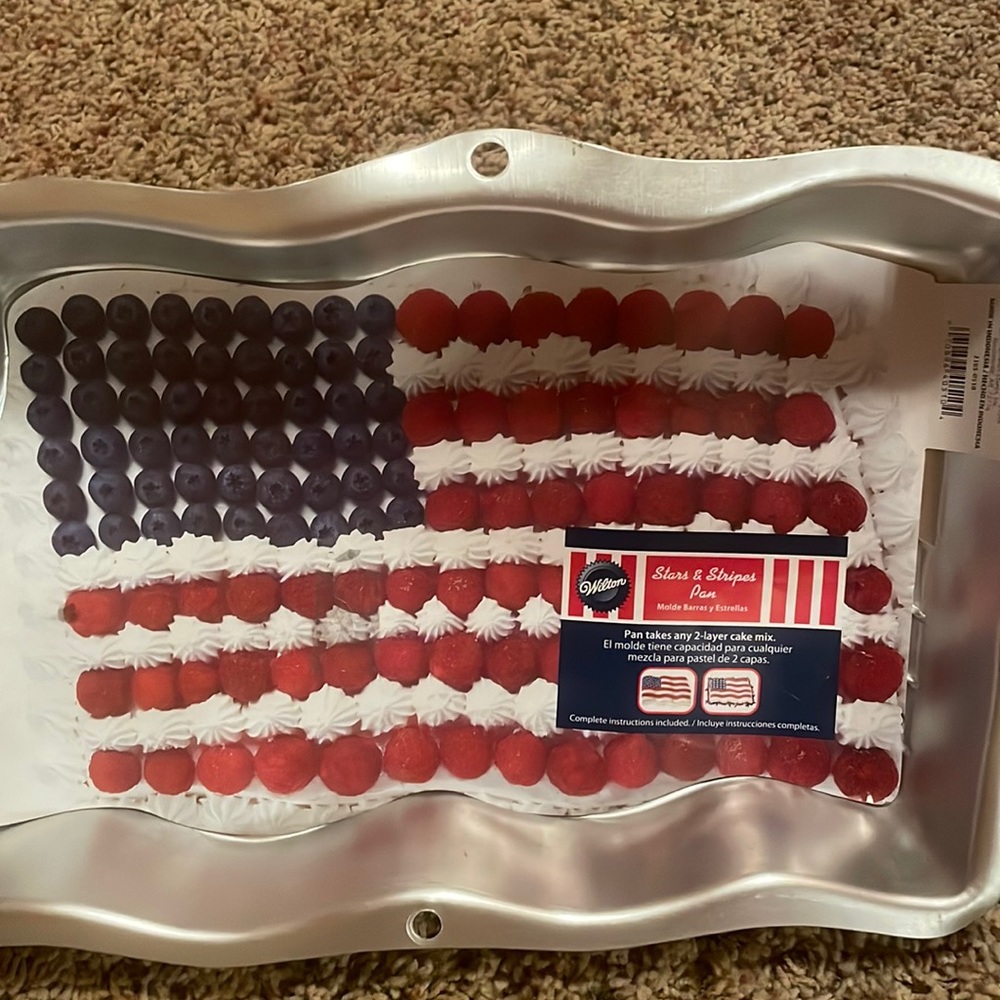 Wilton Stars and Stripes cake pan